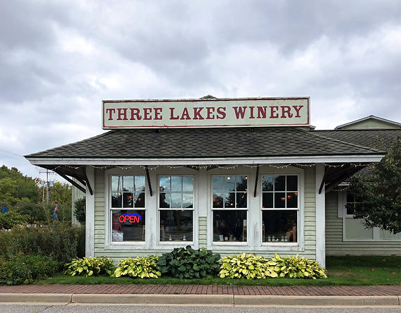 A Local's Guide to Three Lakes: A 28-Lake Chain, a Cranberry Winery, and Northwoods Suppers