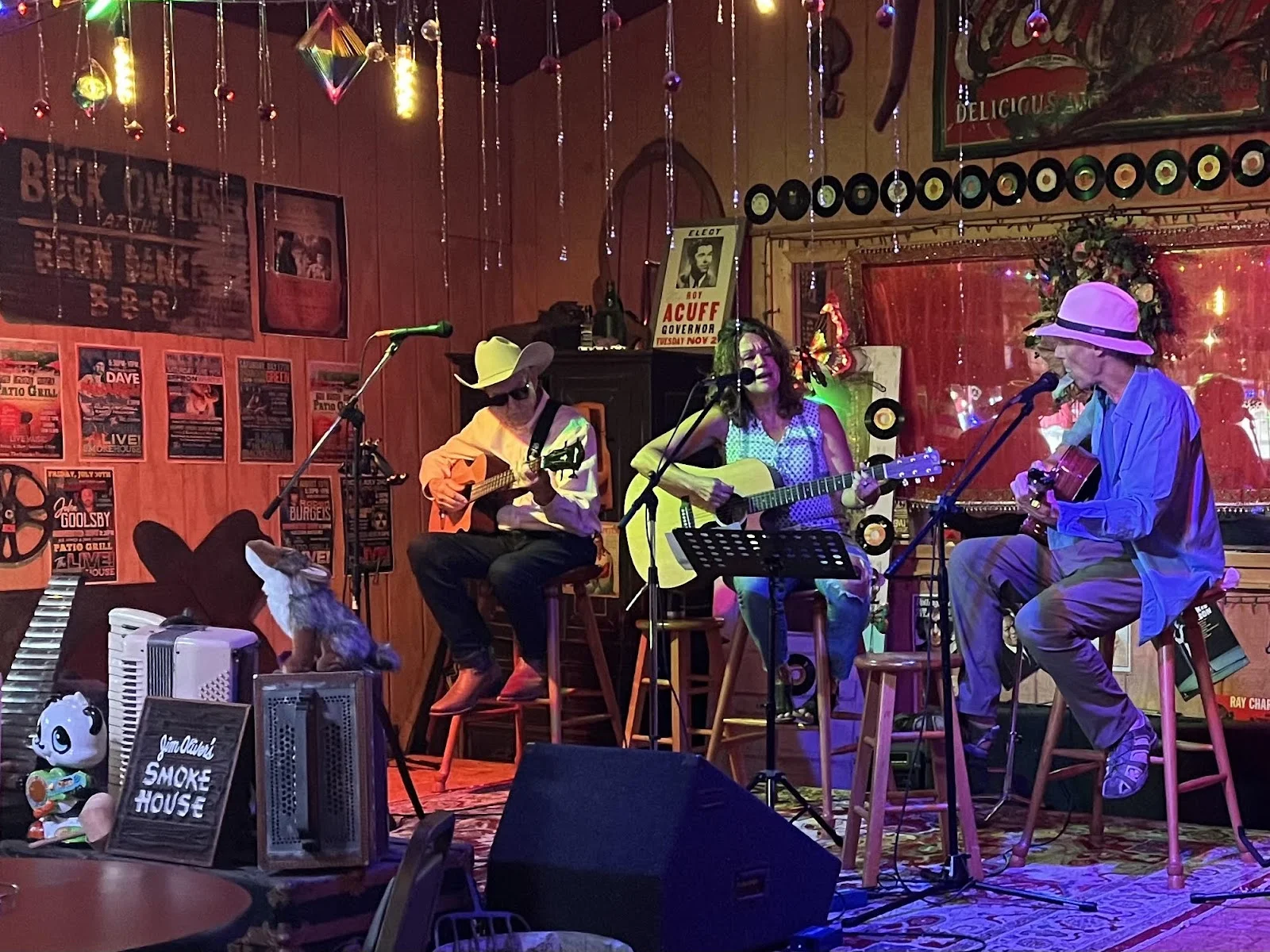 The Smoke House Live Music Every Weekend