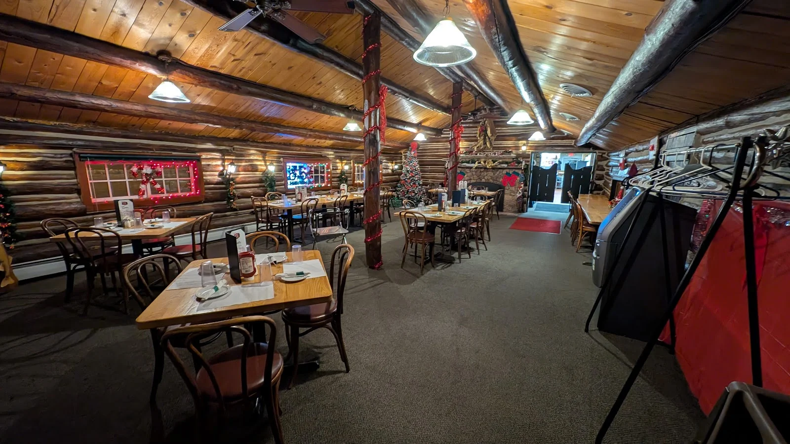 Eddie B's White Spruce Inn