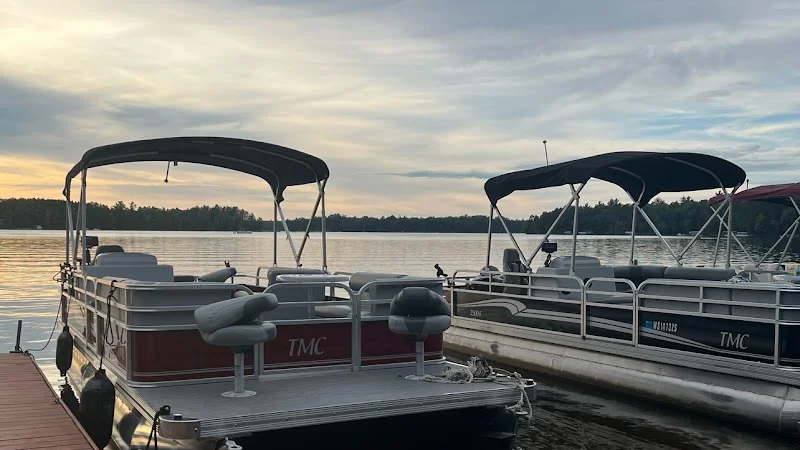 Cedaroma Lodge Pontoon Rentals - outdoor-recreation in St. Germain