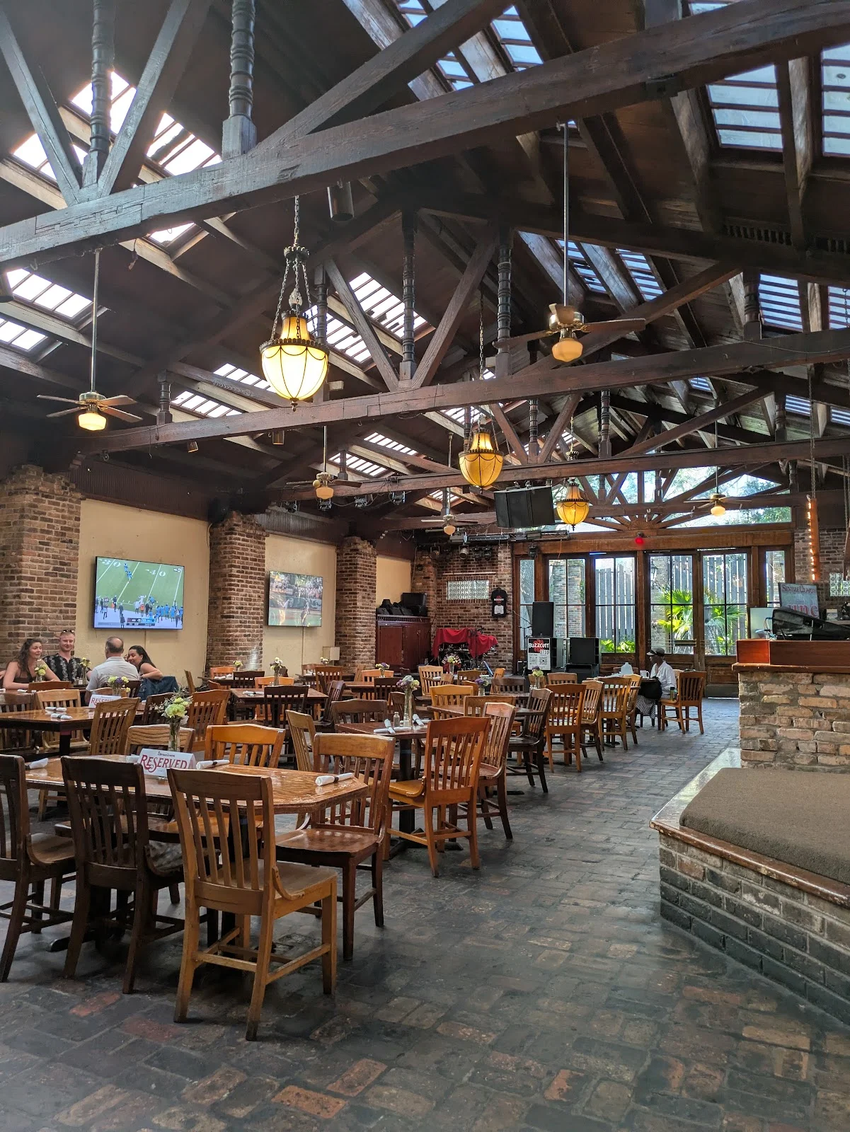 Rosie O'Grady's Inc - Restaurant in Pensacola