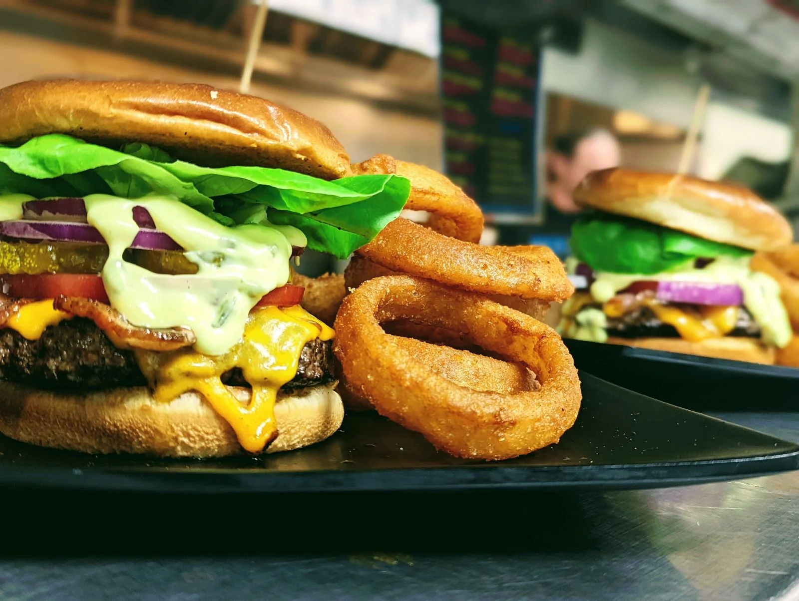 Bleus Burger Restaurant and Bar - Restaurant in 