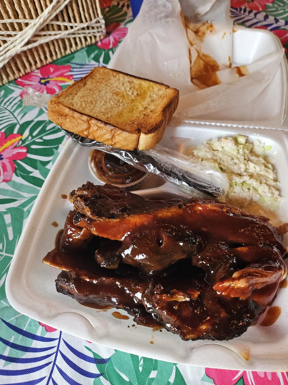 MO MO's Bar BQ