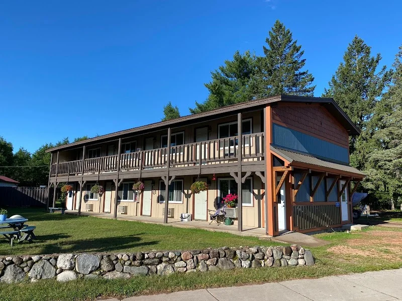 The Outdoorsman - Attraction in Boulder Junction