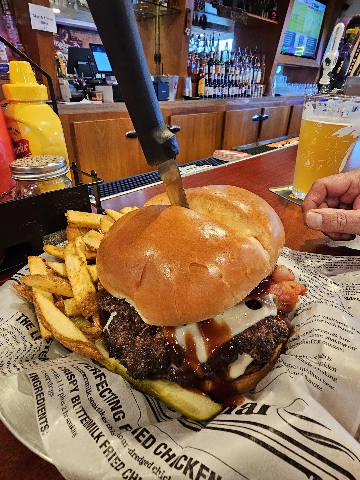 Johnny's Bar & Grill