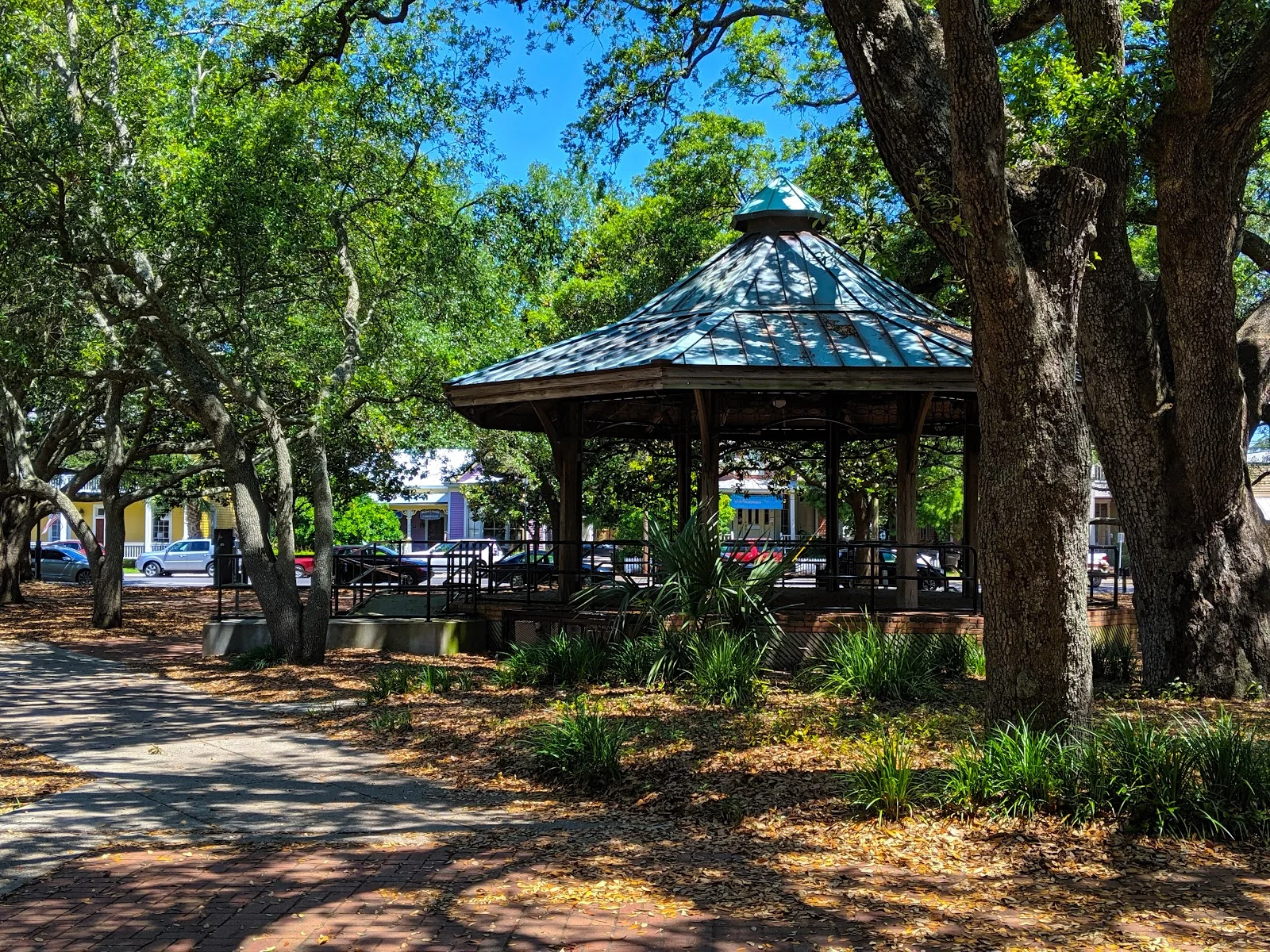 Seville Square - Attraction in Pensacola