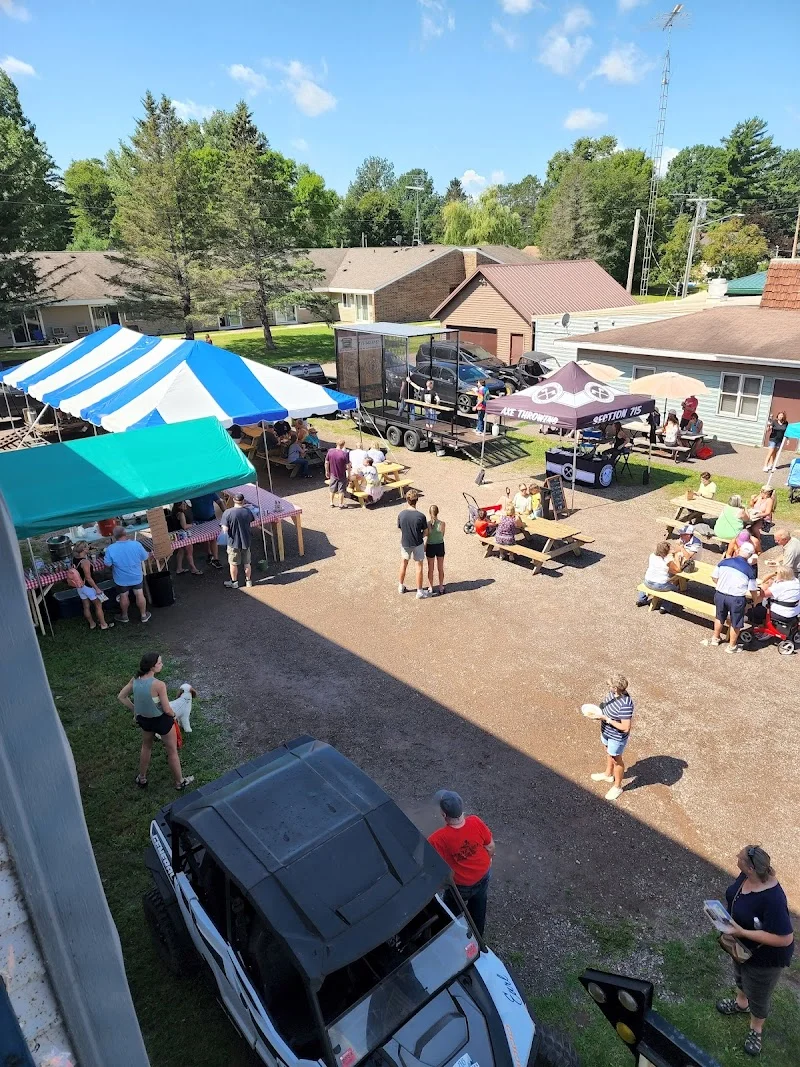 Muskies Bar & Grill