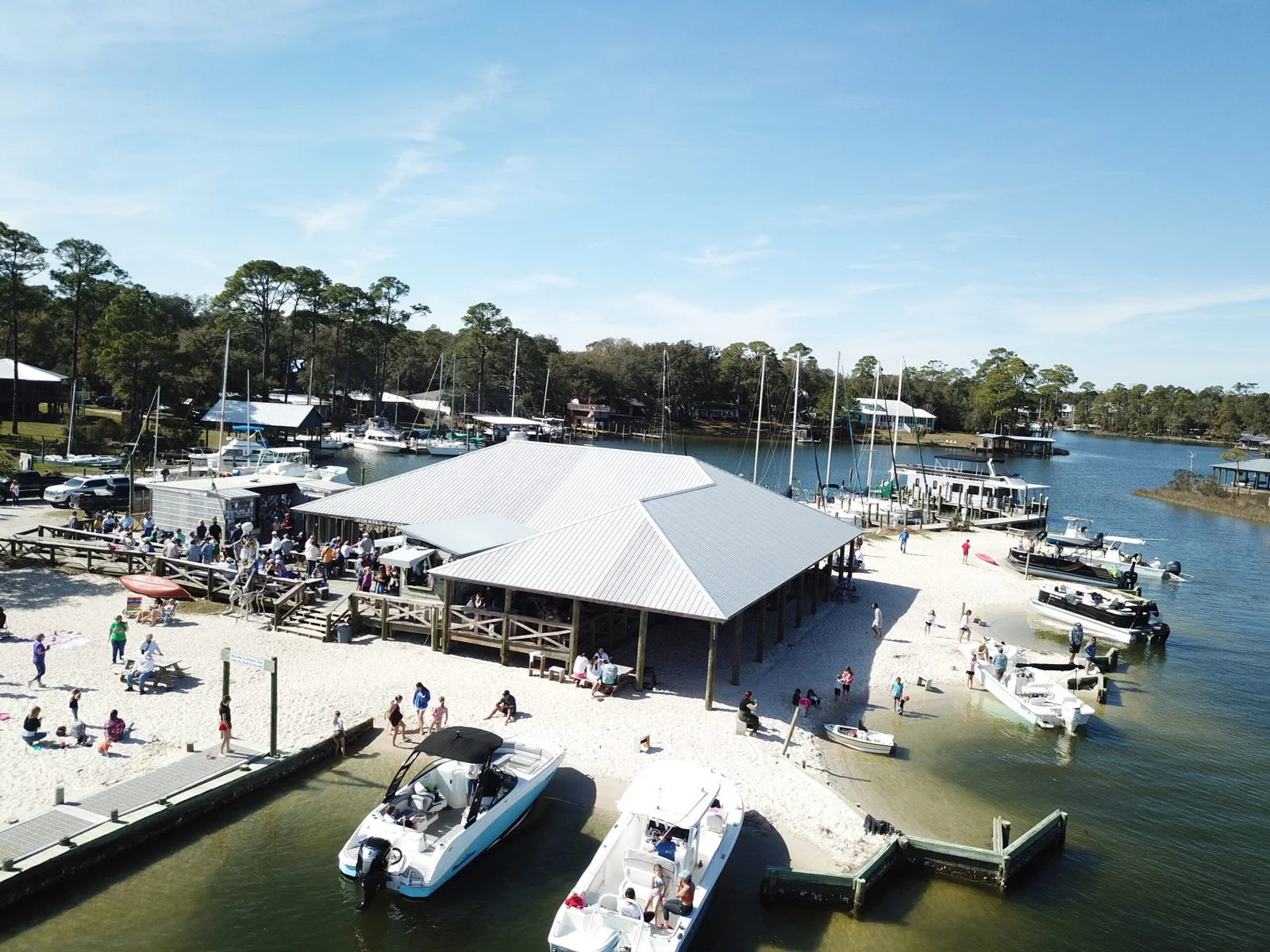Pirates Cove - Restaurant in Elberta
