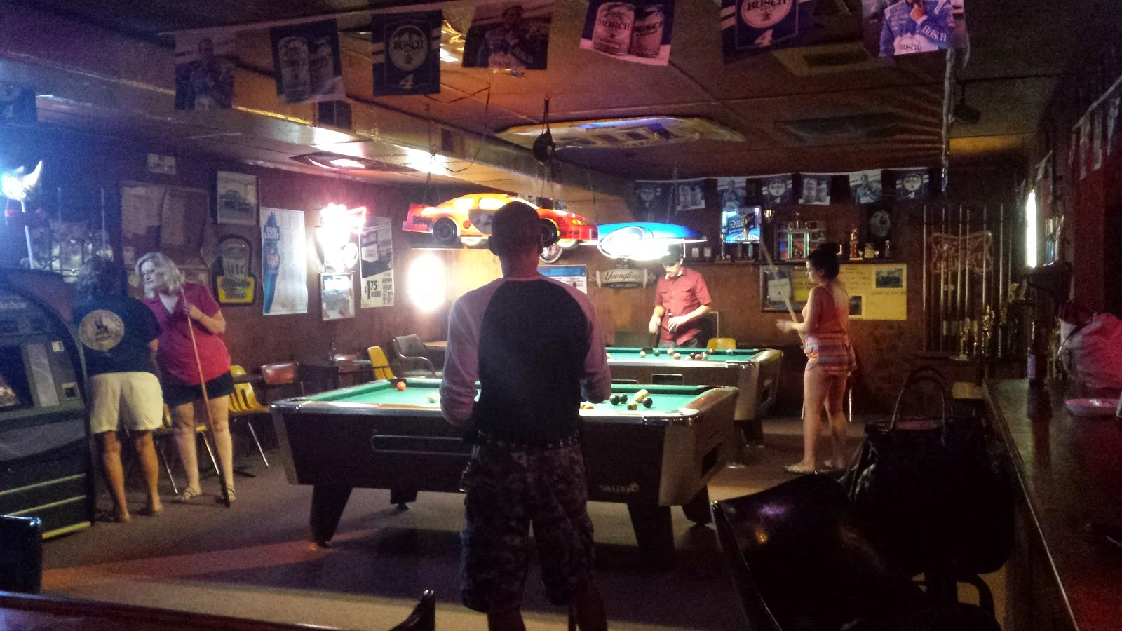 Lion's Den - Bar in 