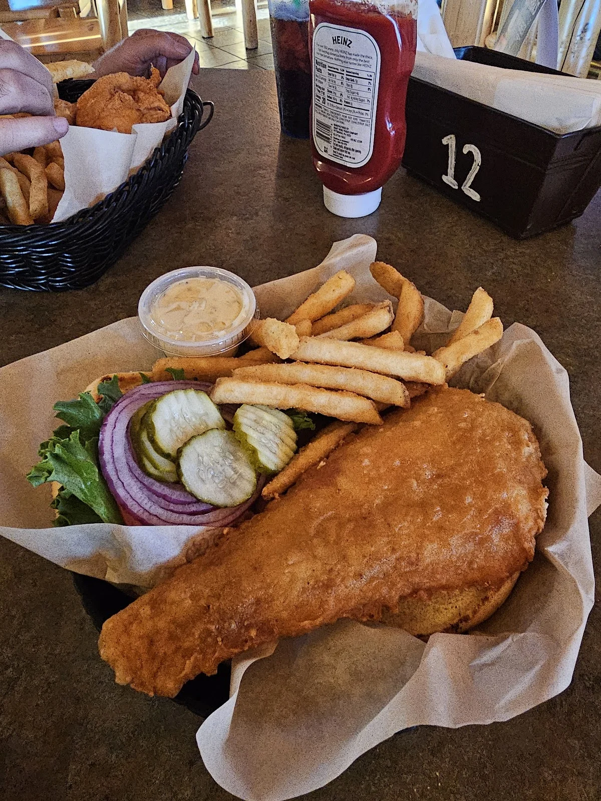 Cross Country Bar & Grill