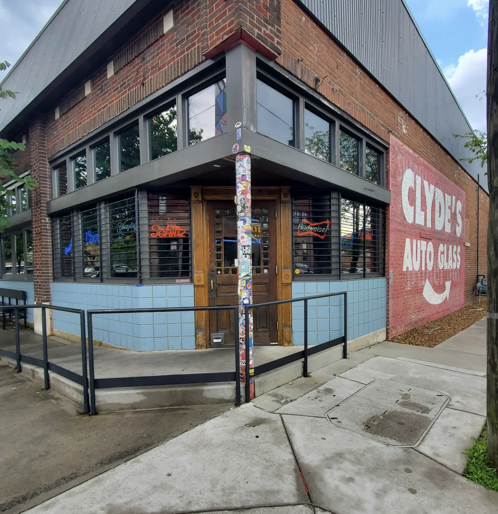 HiFi Clyde's Chattanooga