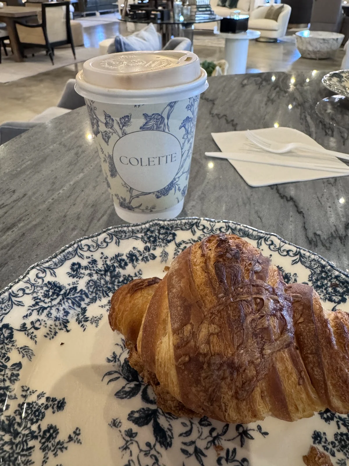 Colette Cafe - Attraction in Pensacola