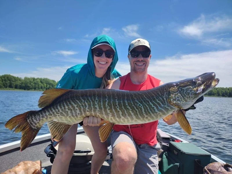 Musky Guide Simmons