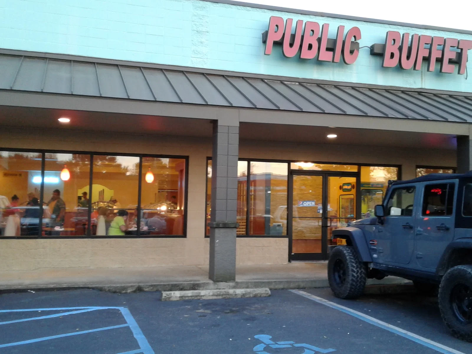Public Buffet