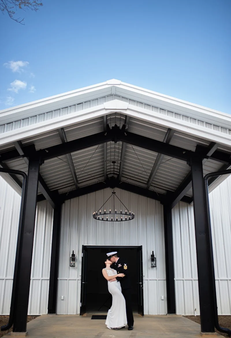 Legacy Oaks Venue - event-venue in Elberta