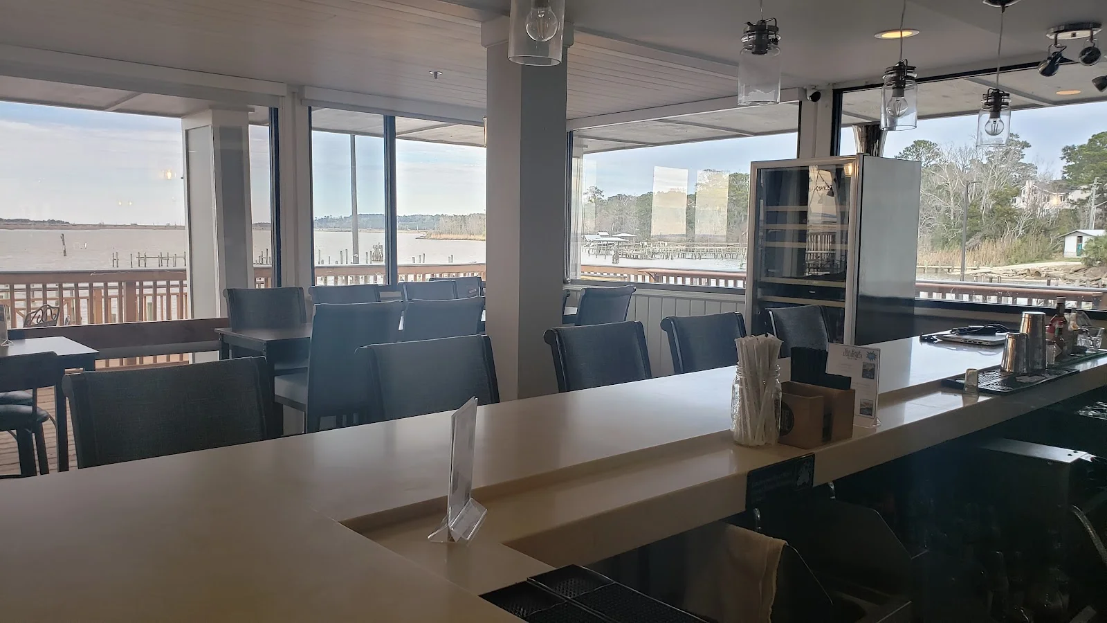 Lake Forest Yacht Club Restaurant