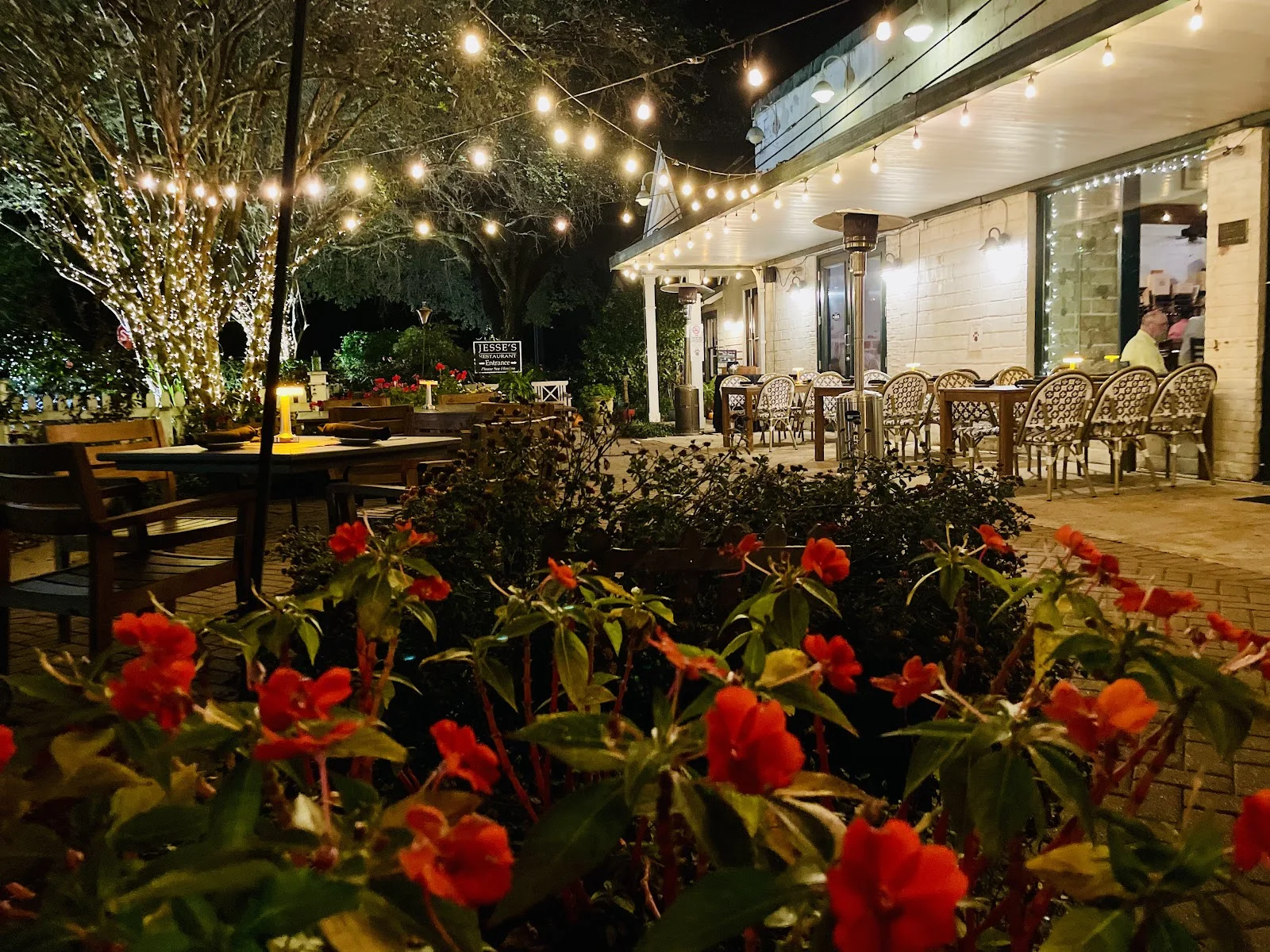 Jesses Restaurant - Restaurant in Magnolia Springs