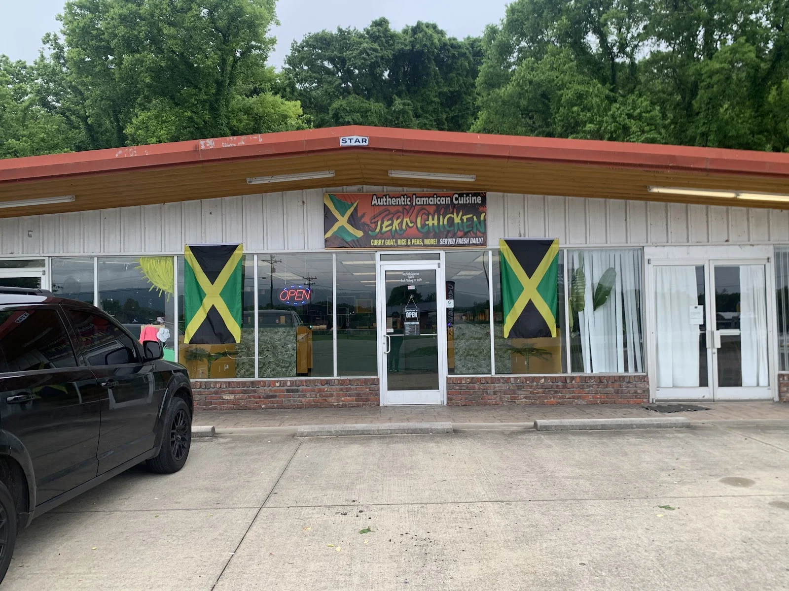 Floyd’s Jamaican restaurant LLC
