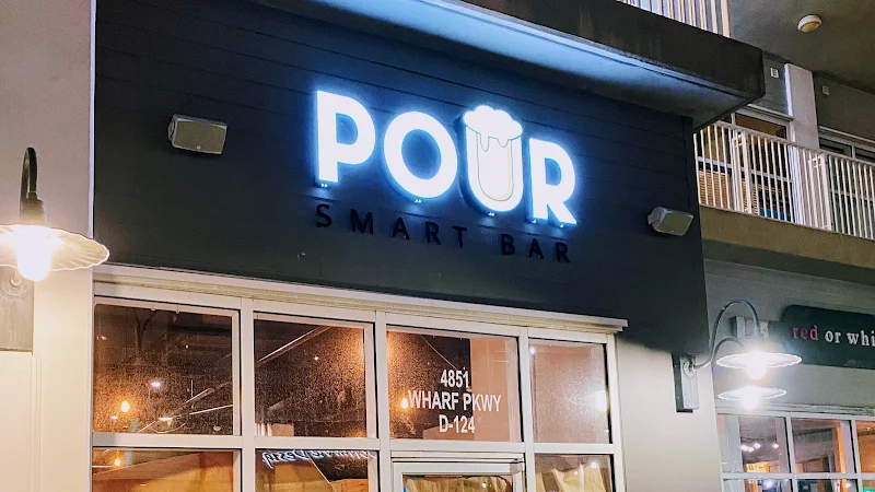 Pour Smart Bar - Bar in Orange Beach