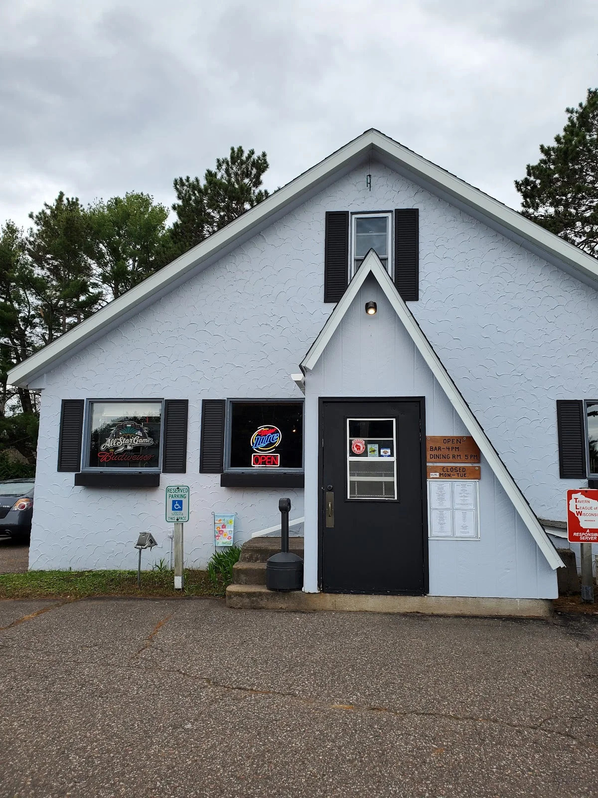 Ullman's Ding-A-Ling Supper Club