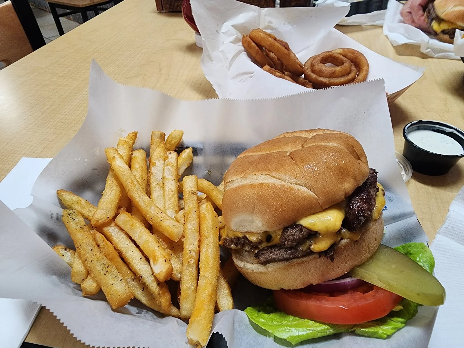 Warehouse Restaurant - Restaurant in Robertsdale