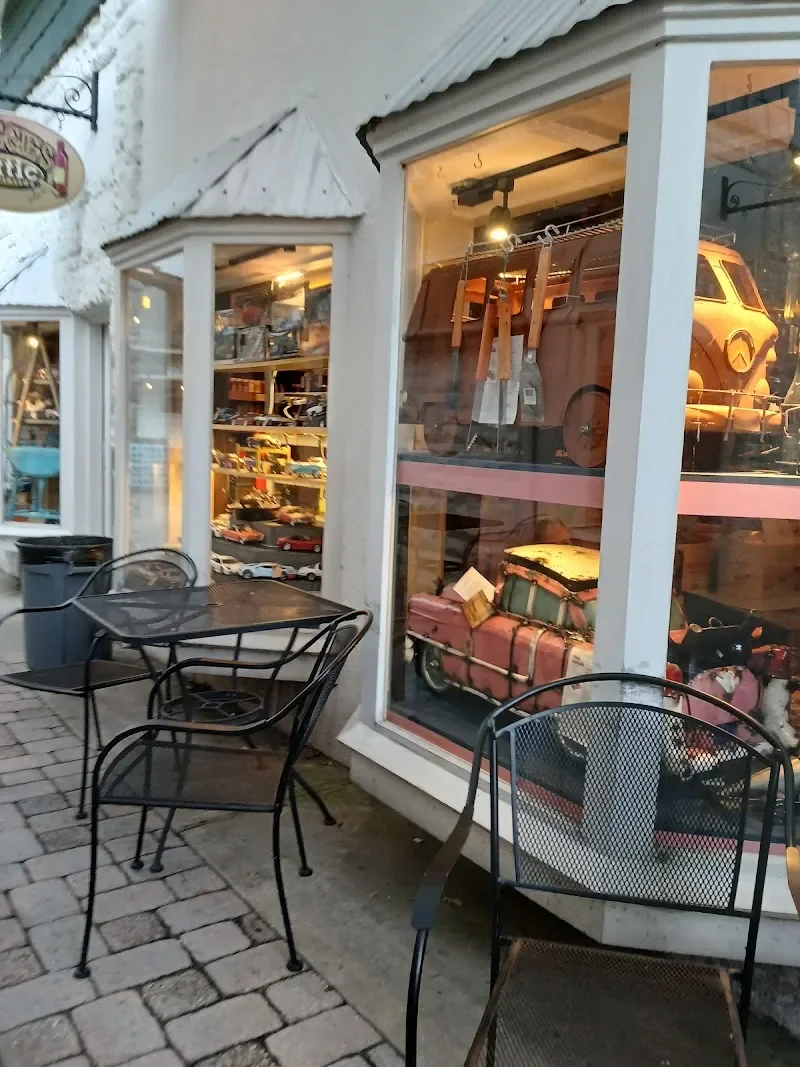 Downtown Mount Dora - Attraction in Mount Dora